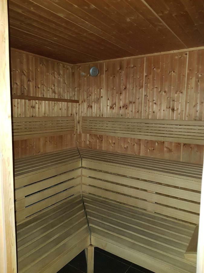 Apartament Pomaranczowy Z Basenem,Sauna-Blisko Morza. كولوبرزيغ المظهر الخارجي الصورة